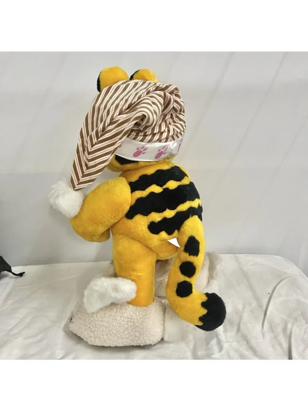 Vintage Garfield Plush Pajamas Bunny Slippers 1994 PAWS Bedtime Stuffed 18 Inch